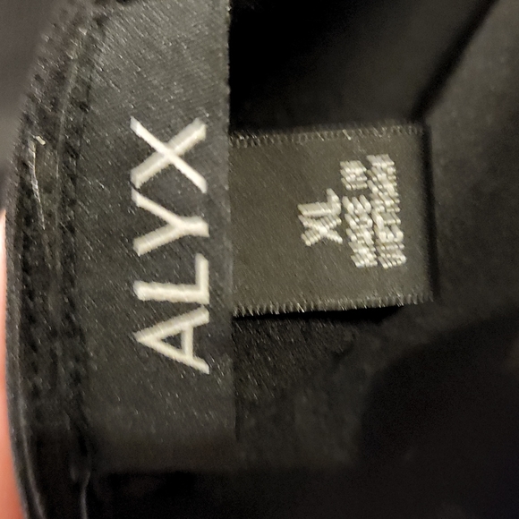 🌺Alyx NWT Peplum Style Top with Gold Metal Detail - Picture 8 of 12